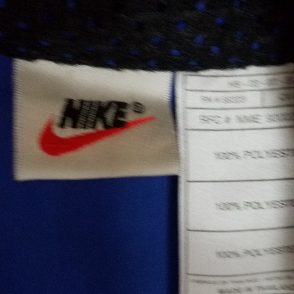 Vest - Picture 2 of 2